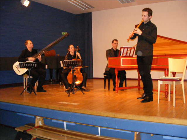 2010_0220GrossPer0005